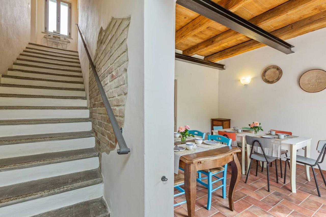 Grande Villa Storica Per Vacanze Con Giardino Privato E Piscina Ostra Экстерьер фото