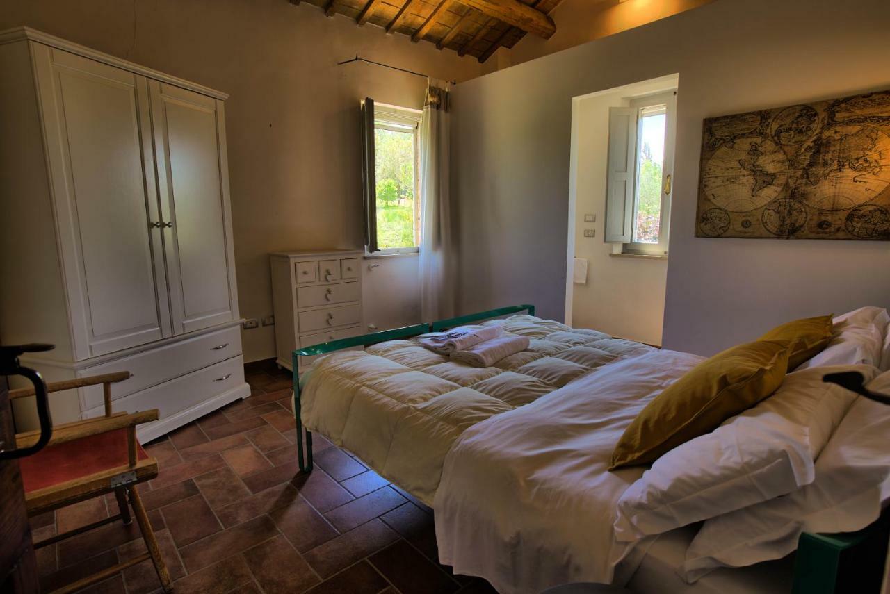 Grande Villa Storica Per Vacanze Con Giardino Privato E Piscina Ostra Экстерьер фото